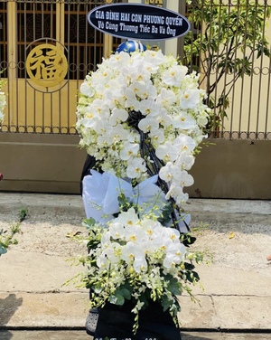Vòng hoa viếng 250010