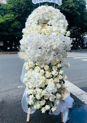 Vòng hoa viếng 250028