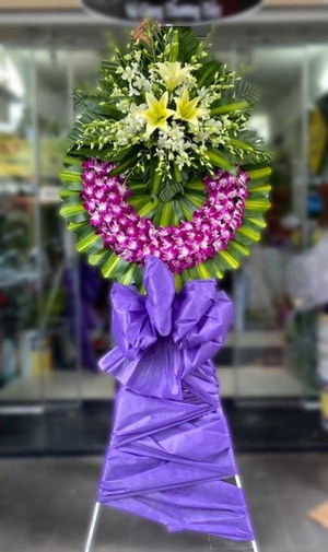 Vòng hoa viếng 250035
