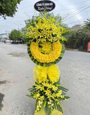 Vòng hoa viếng 25003