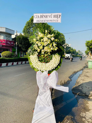 Vòng hoa viếng 250041