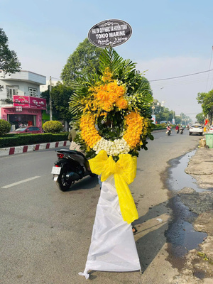 Vòng hoa viếng 250047