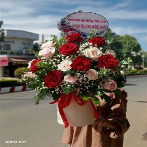 Giỏ hoa tươi chúc mừng TH019