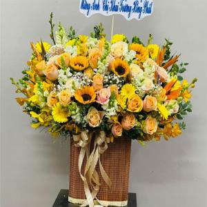 Giỏ hoa tươi chúc mừng TH037