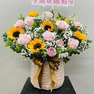 Giỏ hoa tươi chúc mừng TH039