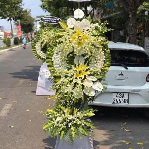 Vòng hoa chia buồn HCB202057