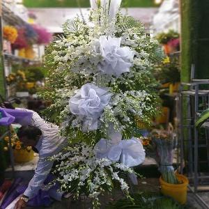 Vòng hoa chia buồn HCB20208002