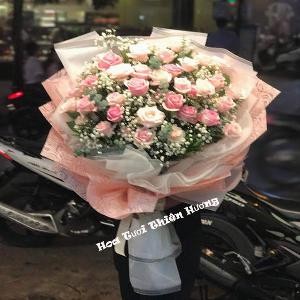 Bó hoa tươi chúc mừng HCM1913