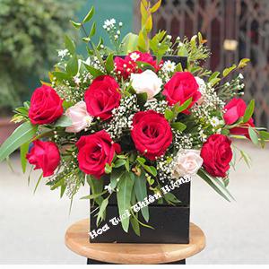 Bó hoa tươi chúc mừng HCM1922