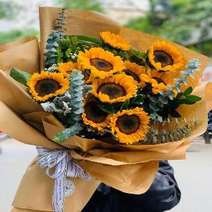 Bó hoa tươi chúc mừng HTB202020