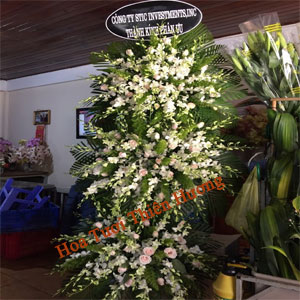 Vòng Hoa Chia Buồn HCB2803