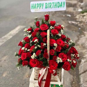 Giỏ hoa tươi chúc mừng HCM202098
