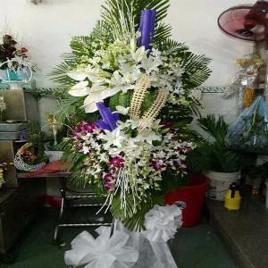 Vòng hoa chia buồn HCB201935